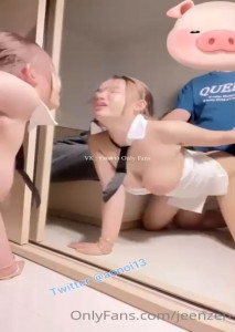 คลิปหลุด_onlyfans_jeenzen_อัดคลิปเล่นเสียวกันหน้ากระจกอย่างแจ่ม