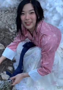 OnlyFans Elle Lee ถ่ายกับแฟนนอกสถานที่