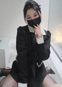 OnlyFans Nana Taipei Realtors Sexy Lingerie