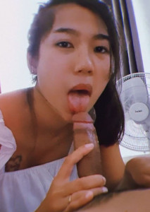 OnlyFans โยก แล้วให้ผัวซอยจนเสร็จ