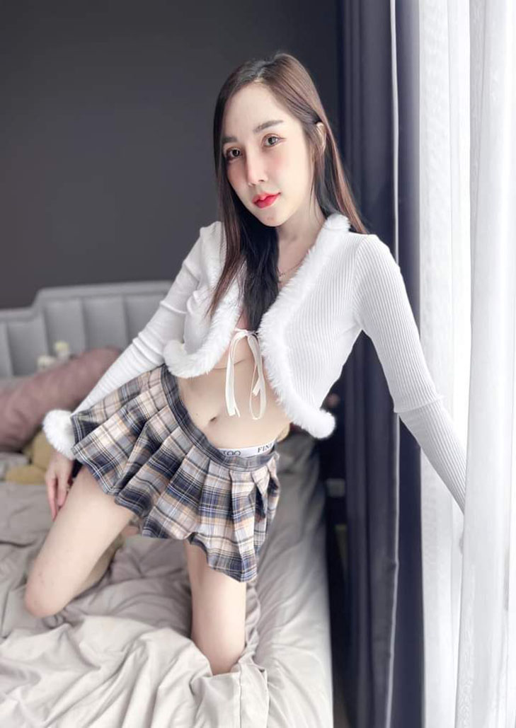 น้อง พลอยไพลิน นางแบบทรงดีหุ่นโค้งเว้าสวยงามแห่งOnlyfans มาในชุดสไปเดอร์เกิร์ล เล่นดิลโด้ !